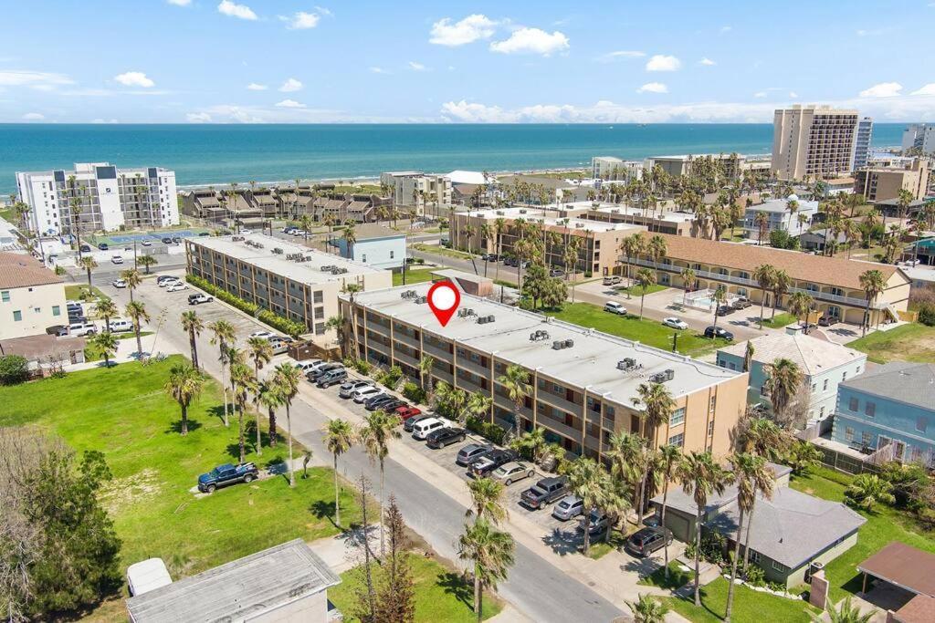 2 Bed 2 Bath 1St Fl Condo By Beach W Washer Dryer Саут-Падре-Айленд Екстер'єр фото